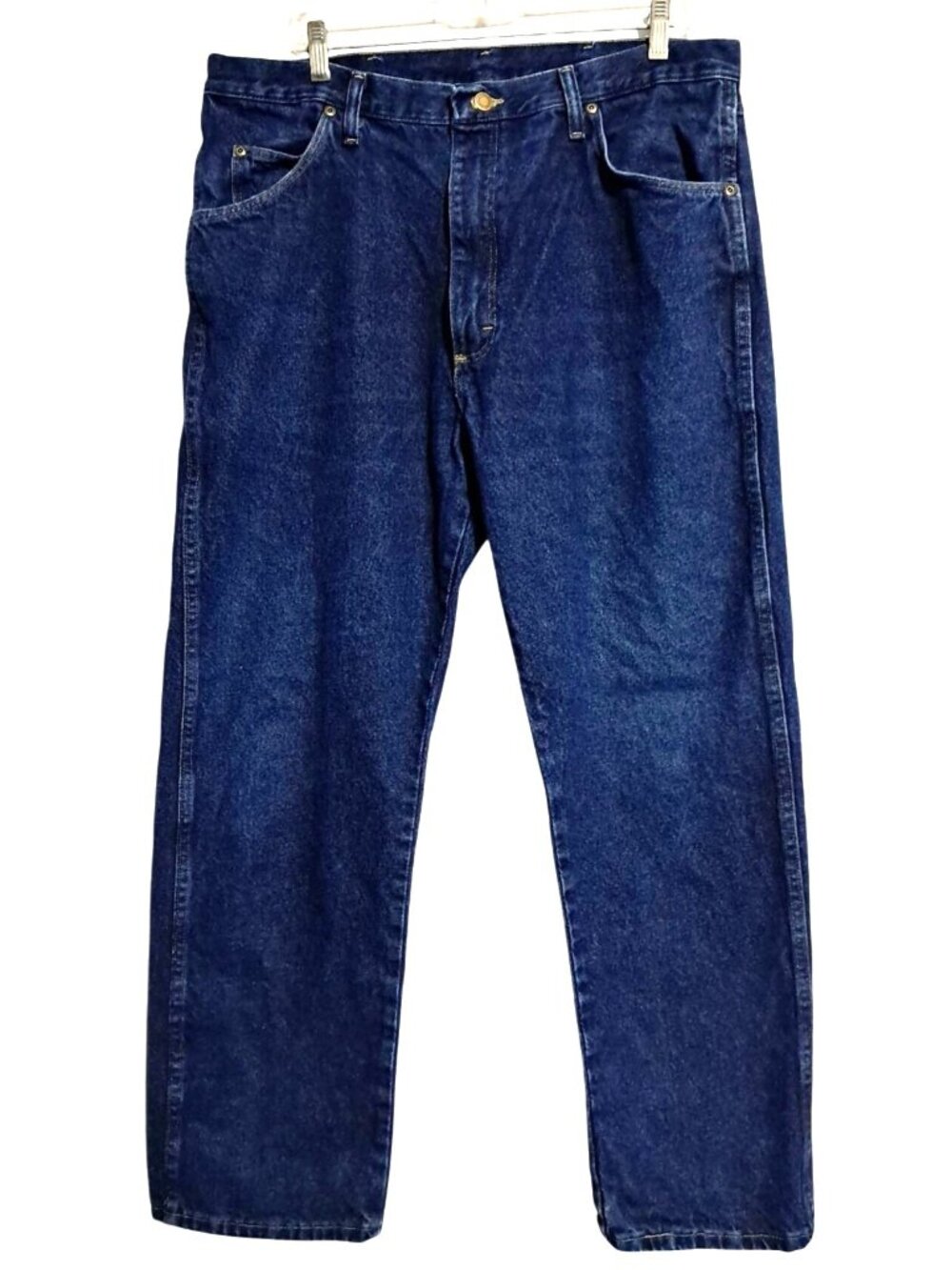 Wrangler Jeans Mens Size 38 (36) Classic Straight Leg Dark Wash 100% Cotton Blue